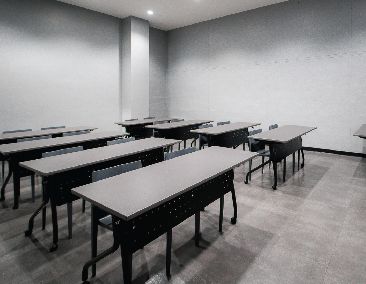 [iPLACE]-Meeting-room-2-2